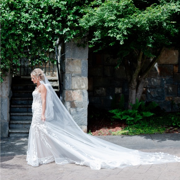Luxury, designer wedding gown for sale! - Picture 11 of 16